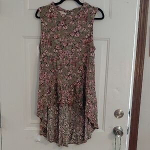 Sleeveless Floral High-Low Tunic Shirt - Maurices XL